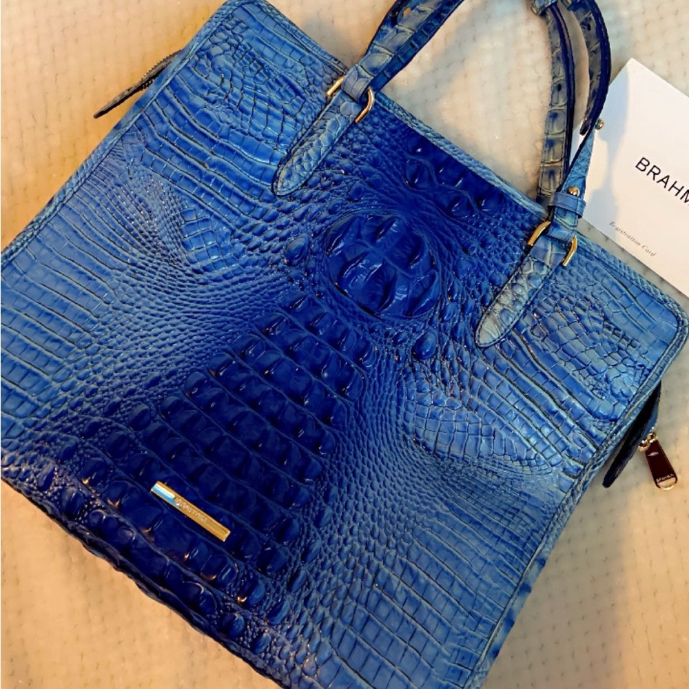 A BRAHMIN purse alligator blue